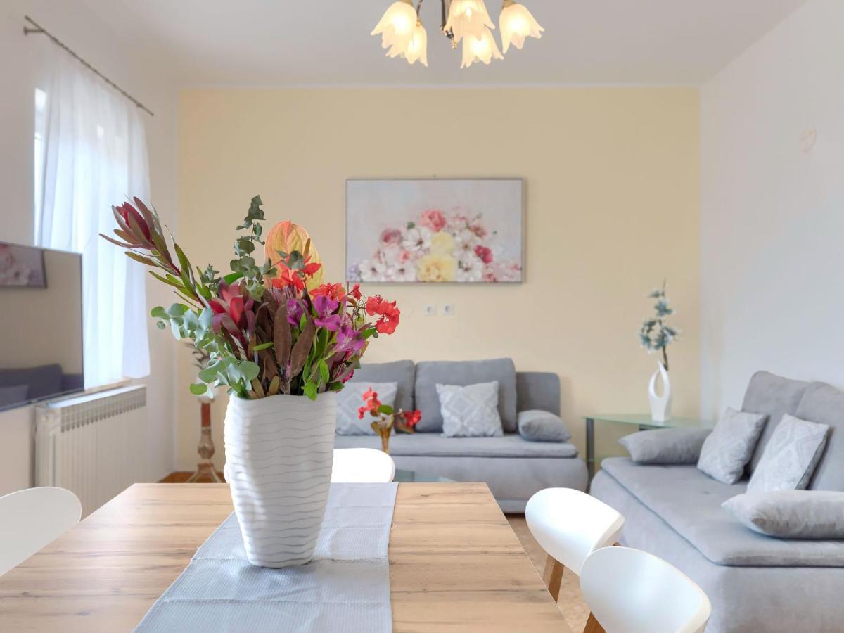 Apartment Macini - Roj465 By Interhome Zminj ภายนอก รูปภาพ